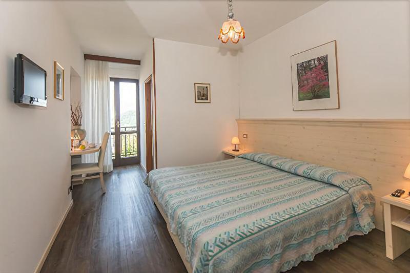 Albergo Antica Rosa Levico Terme Luaran gambar
