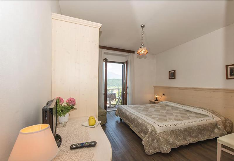 Albergo Antica Rosa Levico Terme Luaran gambar