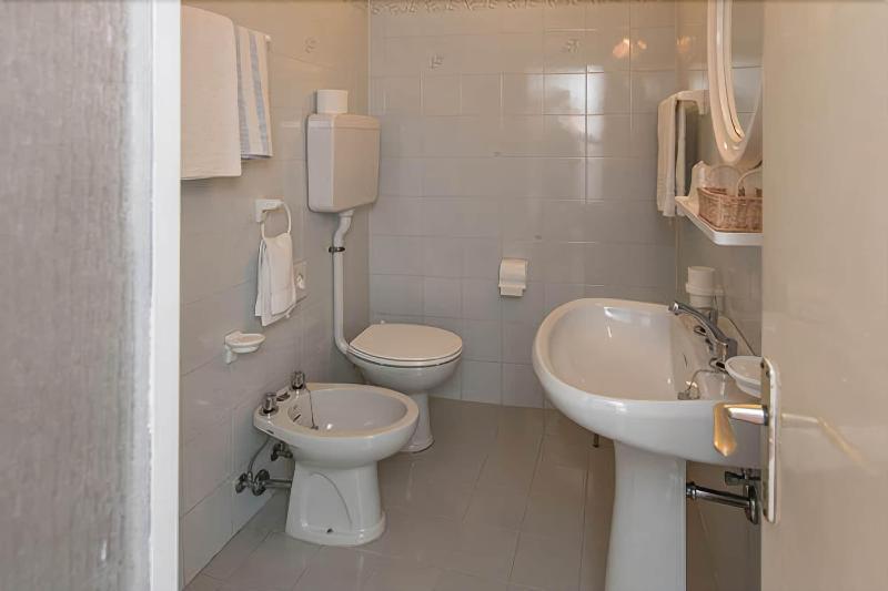 Albergo Antica Rosa Levico Terme Luaran gambar