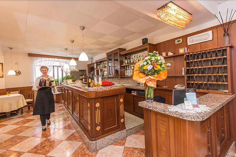Albergo Antica Rosa Levico Terme Luaran gambar