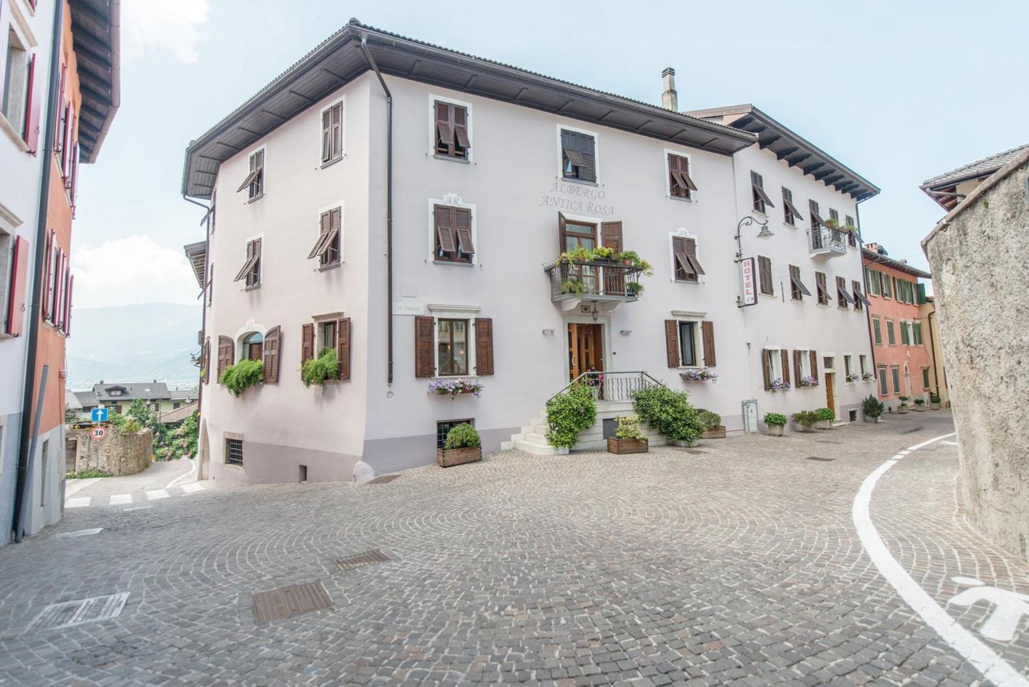 Albergo Antica Rosa Levico Terme Luaran gambar